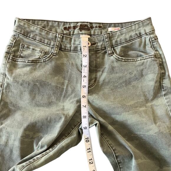 ARIZONA JEANS Green Camouflage Pants Size 5 - Picture 12 of 16